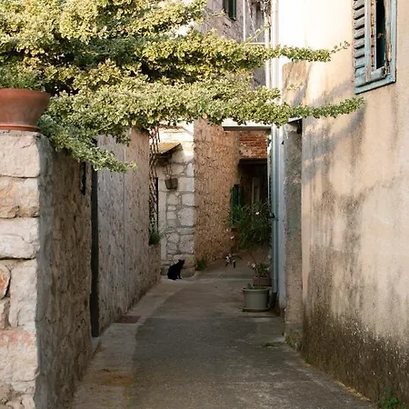 Stari Apartment Murter